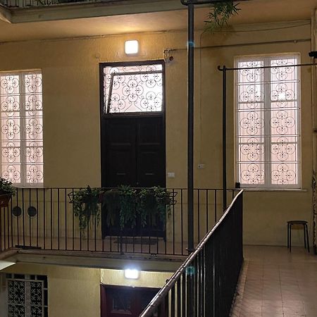Domus Alfieri Al Colosseo Róma Kültér fotó